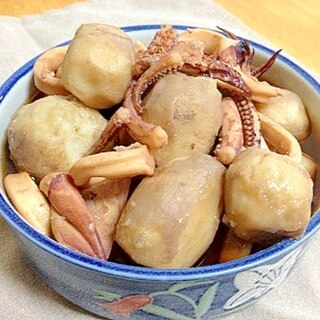 里芋とイカの煮物